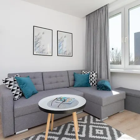 Apartment Family With Balcony Warszawska By Renters Gdynia